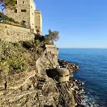 Via Verdi 5, Gli Affreschi *