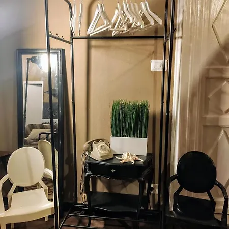 Appartement Via Verdi 5, Gli Affreschi