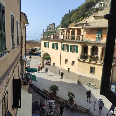 Via Verdi 5, Gli Affreschi * Monterosso al Mare