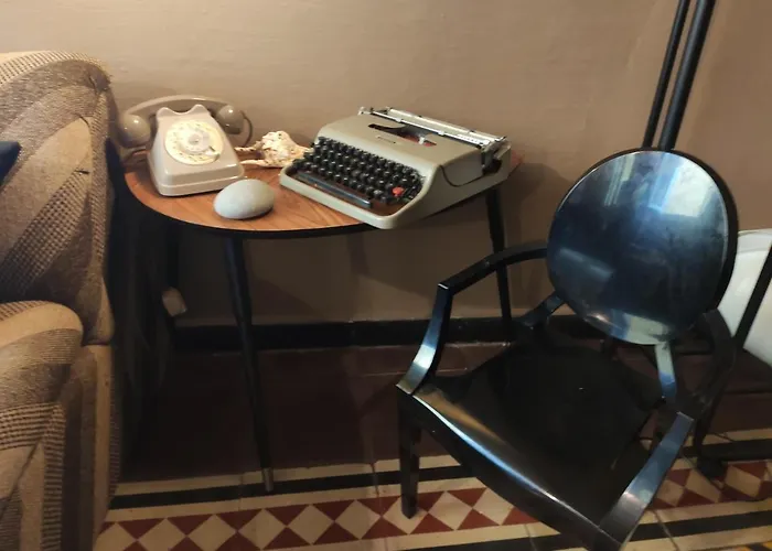 Via Verdi 5, Gli Affreschi *