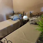 Via Verdi 5, Gli Affreschi