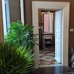 Via Verdi 5, Gli Affreschi Apartmán *
