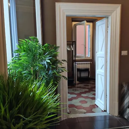 Via Verdi 5, Gli Affreschi Apartamento *