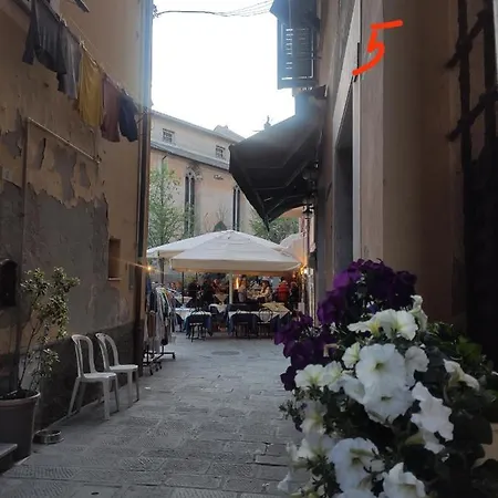 Lejlighed Via Verdi 5, Gli Affreschi *