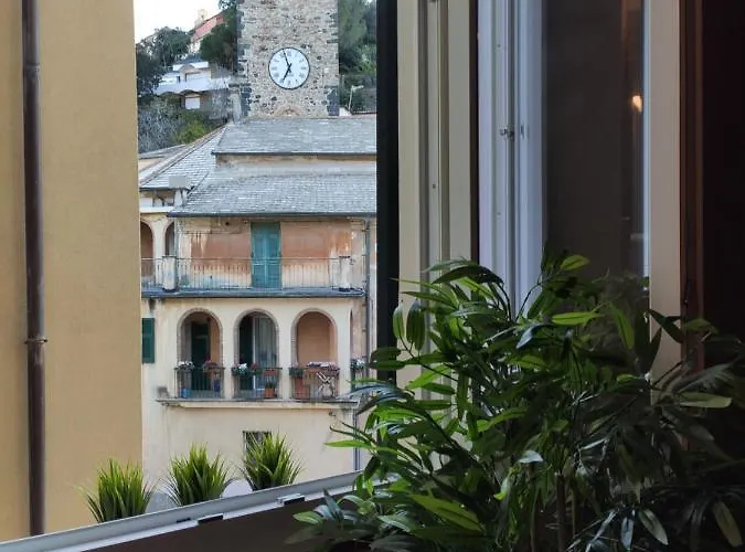 Via Verdi 5, Gli Affreschi * Monterosso al Mare