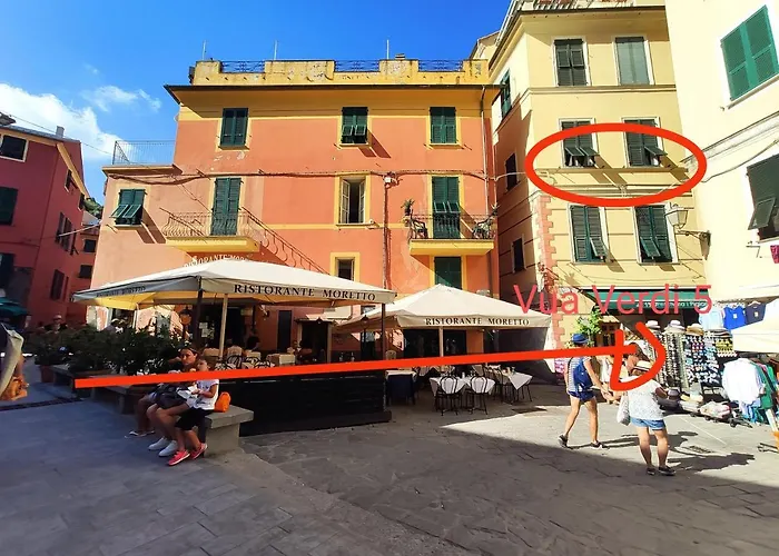 Via Verdi 5, Gli Affreschi Monterosso al Mare